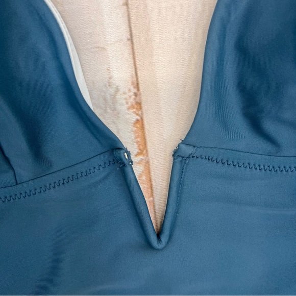 Swimsuit One Piece Bathing Suit Deep V Neck Crisscross Back Adjustable Strap - Picture 11 of 17